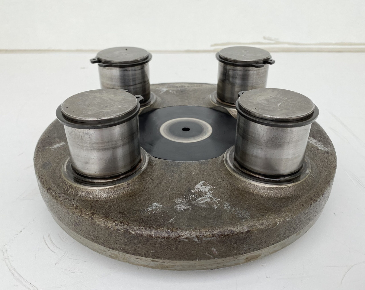 Liebherr Planetenträger ID-Nr.944306303 - ID-Nr.9443063. A924,A928,A932,A934,LH30,LH35,R906,R916,R922,R924,R926,R932,R934,R944 T. #4603# - Ротационен редуктор за Градежна машина: слика 1 Liebherr Planetenträger ID-Nr.944306303 - ID-Nr.9443063. A924,A928,A932,A934,LH30,LH35,R906,R916,R922,R924,R926,R932,R934,R944 T. #4603# - Ротационен редуктор за Градежна машина: слика 1