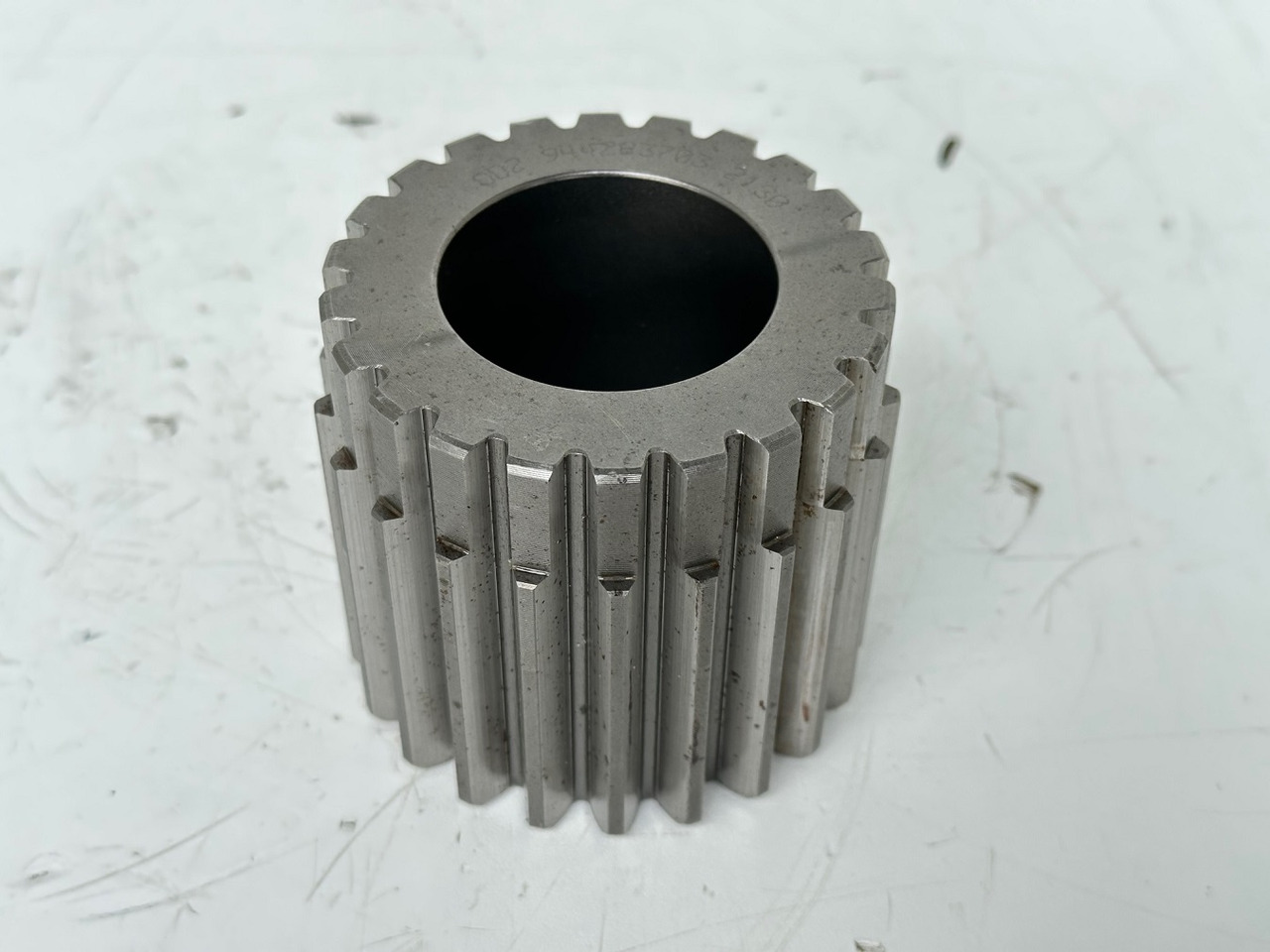 Liebherr Sonnenrad ID-Nr.9442837.  FAT350 - FAT350P022 - FAT350P032 - FAT350P059 - FAT350P062 - FAT350P068 - FAT350P079.   LH22, LOS103, ER912, LOS914, LOS924 COMP, R313, R317, R900, R902, R904, R912, - Менувач за Багер гасеничар: слика 1 Liebherr Sonnenrad ID-Nr.9442837.  FAT350 - FAT350P022 - FAT350P032 - FAT350P059 - FAT350P062 - FAT350P068 - FAT350P079.   LH22, LOS103, ER912, LOS914, LOS924 COMP, R313, R317, R900, R902, R904, R912, - Менувач за Багер гасеничар: слика 1