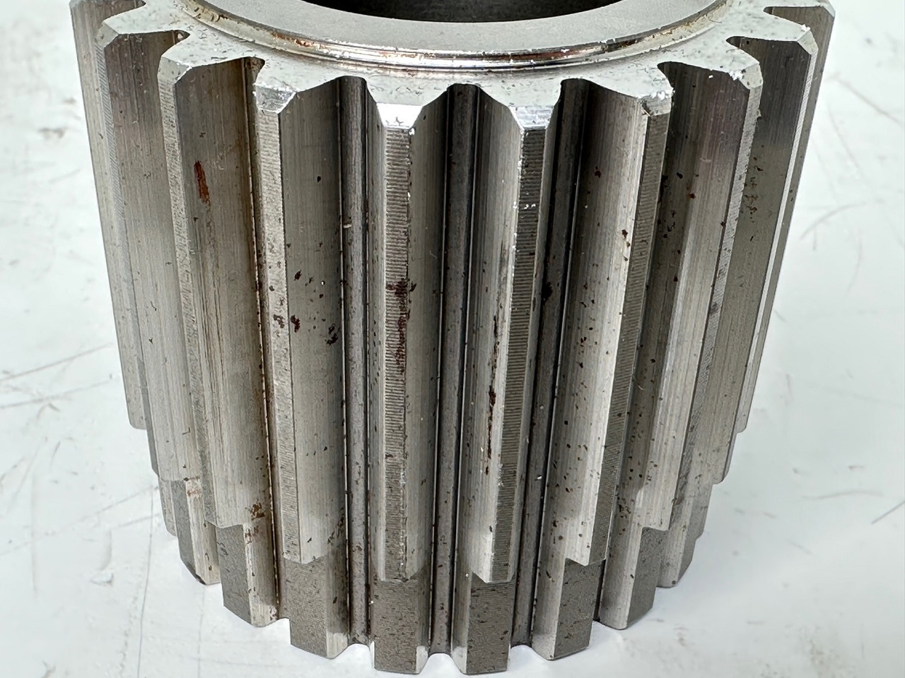 Liebherr Sonnenrad ID-Nr.9442837.  FAT350 - FAT350P022 - FAT350P032 - FAT350P059 - FAT350P062 - FAT350P068 - FAT350P079.   LH22, LOS103, ER912, LOS914, LOS924 COMP, R313, R317, R900, R902, R904, R912, - Менувач за Багер гасеничар: слика 4 Liebherr Sonnenrad ID-Nr.9442837.  FAT350 - FAT350P022 - FAT350P032 - FAT350P059 - FAT350P062 - FAT350P068 - FAT350P079.   LH22, LOS103, ER912, LOS914, LOS924 COMP, R313, R317, R900, R902, R904, R912, - Менувач за Багер гасеничар: слика 4