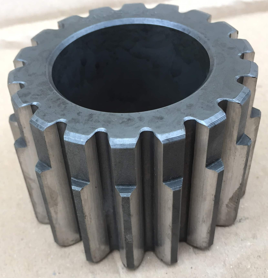 Liebherr Sonnenrad ID-Nr.9442842 - ID-Nr.944284203. FAT350. LH22,R313,R317,R900,ER912,LOS914,LOS924,LOS924 COMP,LOS924 SPUR,R321,R902,R904,R912,R914,R912,R924,R924 COMP. #944284203.13.08# - Конечен редуктор за Багер: слика 1 Liebherr Sonnenrad ID-Nr.9442842 - ID-Nr.944284203. FAT350. LH22,R313,R317,R900,ER912,LOS914,LOS924,LOS924 COMP,LOS924 SPUR,R321,R902,R904,R912,R914,R912,R924,R924 COMP. #944284203.13.08# - Конечен редуктор за Багер: слика 1