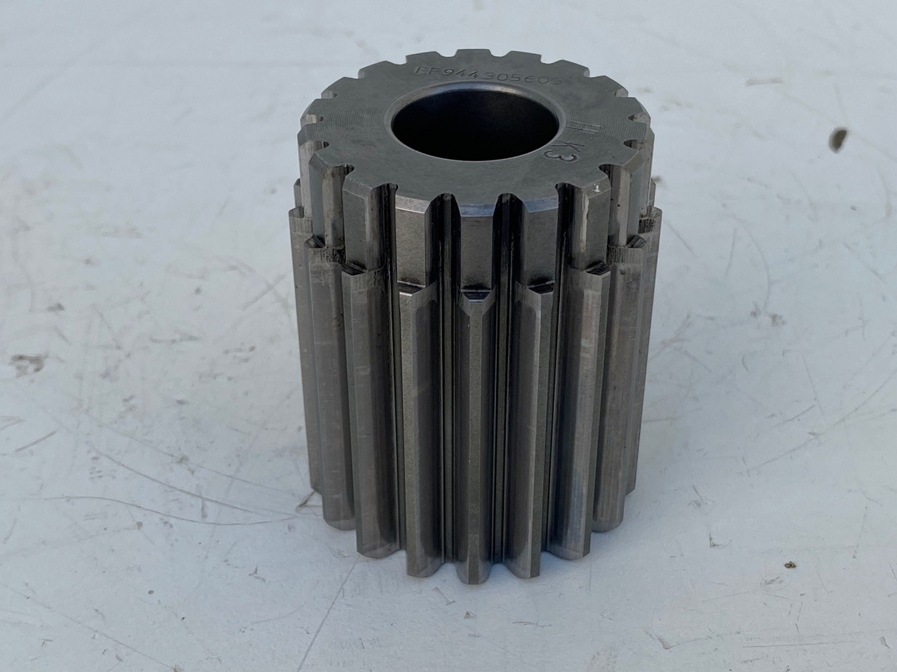 Liebherr Sonnenrad ID-Nr.9443056 - ID-Nr.944305603 - ID-Nr.90208633 - ID-Nr.90213988. A900,A904,A912,A914,A920,A922,R900,E912,E922,EP912,EP922,P912,P922,R904,R912,R914,R918,R920,R922,R932. #SO01232# - Менувач за Градежна машина: слика 1 Liebherr Sonnenrad ID-Nr.9443056 - ID-Nr.944305603 - ID-Nr.90208633 - ID-Nr.90213988. A900,A904,A912,A914,A920,A922,R900,E912,E922,EP912,EP922,P912,P922,R904,R912,R914,R918,R920,R922,R932. #SO01232# - Менувач за Градежна машина: слика 1