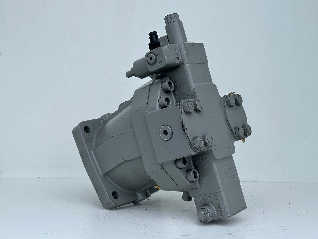 Liebherr Verstellmotor ID-Nr.510240108 - Hydromatik Rexroth Axialkolben-Verstellmotor Typ:A6VM140EP2D/63W-VZB017HB. #24338069# - Хидрауличен мотор за Кран со гасеници: слика 4 Liebherr Verstellmotor ID-Nr.510240108 - Hydromatik Rexroth Axialkolben-Verstellmotor Typ:A6VM140EP2D/63W-VZB017HB. #24338069# - Хидрауличен мотор за Кран со гасеници: слика 4