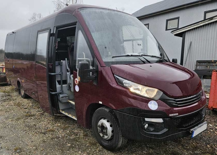 IVECO ROSERO FIRST 70C18 - Минибус, Патничко комбе: слика 1 IVECO ROSERO FIRST 70C18 - Минибус, Патничко комбе: слика 1