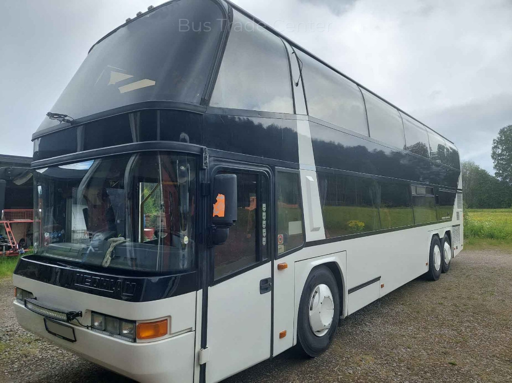 NEOPLAN Skyliner N122/3 - Патнички вагон автобус: слика 2 NEOPLAN Skyliner N122/3 - Патнички вагон автобус: слика 2