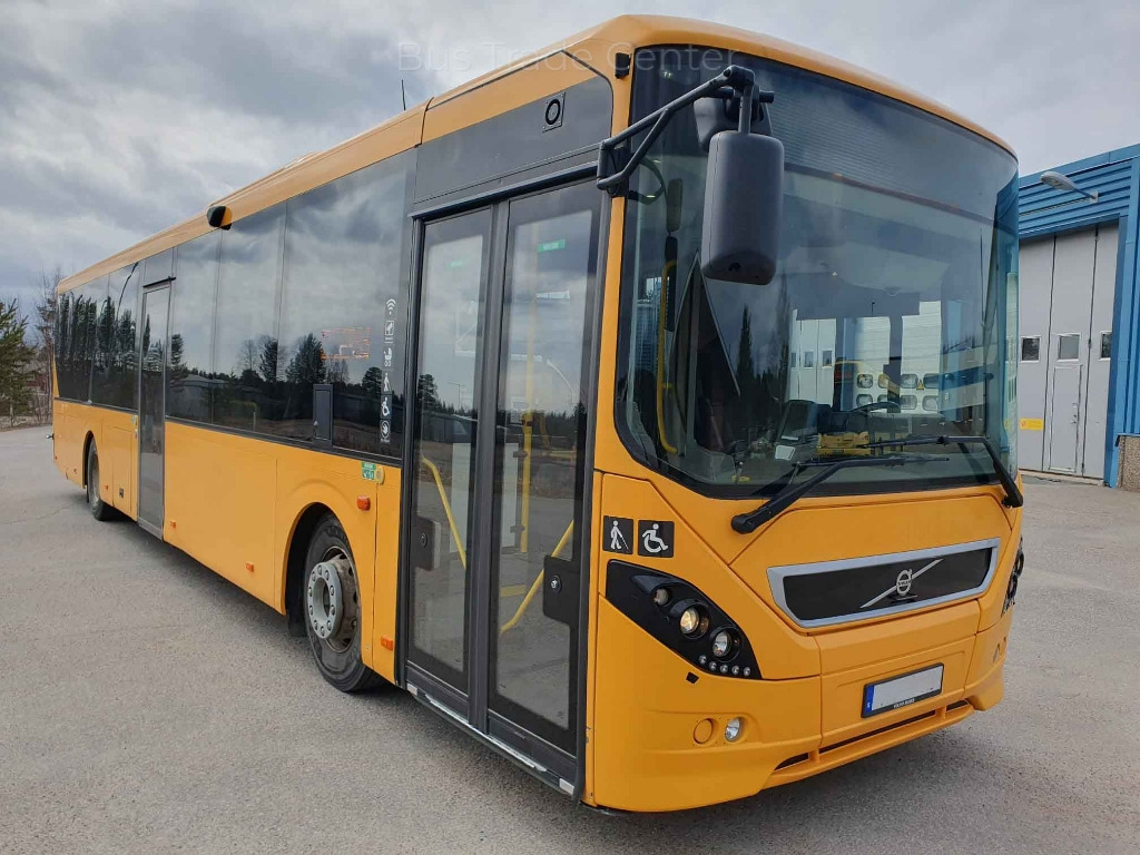 VOLVO 8900 B8RLE - Градски автобус: слика 1 VOLVO 8900 B8RLE - Градски автобус: слика 1