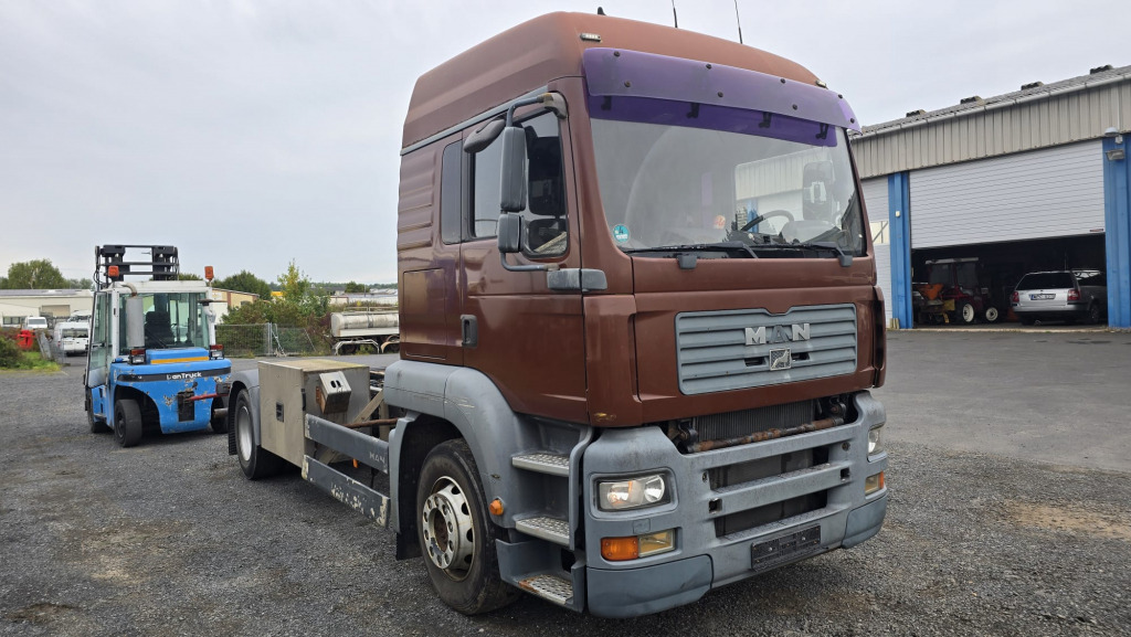 MAN TGA 18.430 4x2 (Nr. 6167) - Камион со кабинска шасија: слика 1 MAN TGA 18.430 4x2 (Nr. 6167) - Камион со кабинска шасија: слика 1