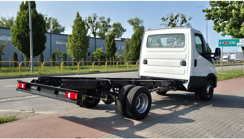 Нов Камион со кабинска шасија Iveco Daily 70C18 - nowe!: слика 7