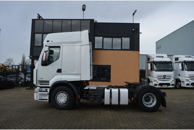 Renault Premium 460 * RETARDER * EURO5 * 2 TANK * 2 BED * - Камион влекач: слика 2 Renault Premium 460 * RETARDER * EURO5 * 2 TANK * 2 BED * - Камион влекач: слика 2