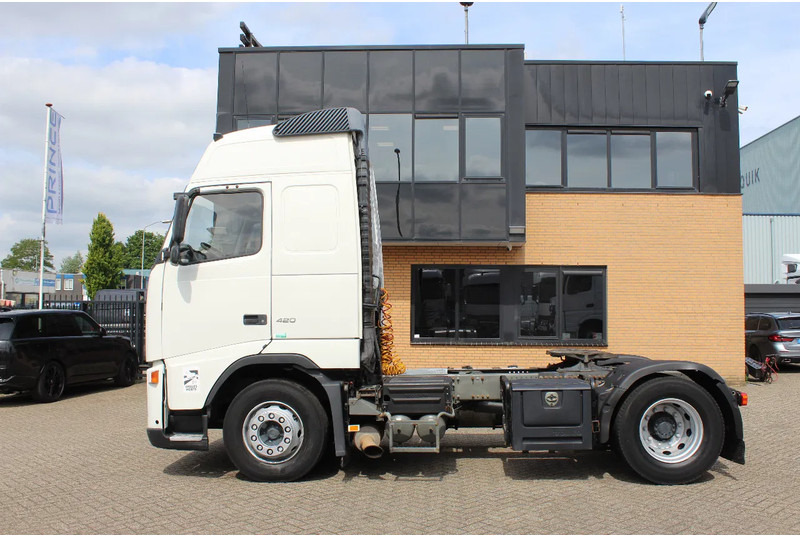 Volvo FH 12.420 * MANUAL * 4X2 * - Камион влекач: слика 2 Volvo FH 12.420 * MANUAL * 4X2 * - Камион влекач: слика 2