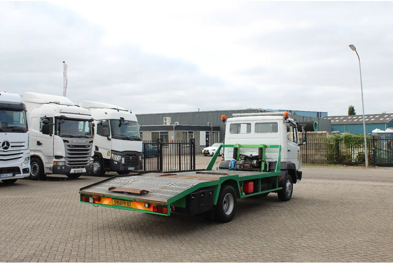 Mercedes-Benz 914 * WINCH * 4X2 * TOP CODITION * - Автотранспортен камион: слика 5 Mercedes-Benz 914 * WINCH * 4X2 * TOP CODITION * - Автотранспортен камион: слика 5