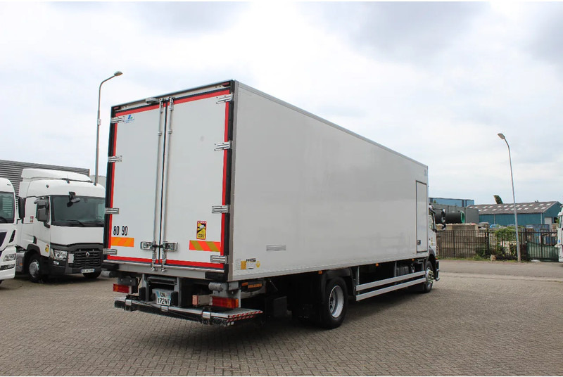 Mercedes-Benz Axor 1829 * MANAUL * EURO5 * 4X2 * - Камион ладилник: слика 3 Mercedes-Benz Axor 1829 * MANAUL * EURO5 * 4X2 * - Камион ладилник: слика 3