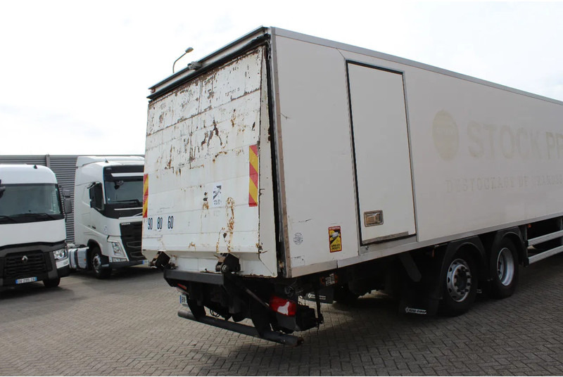 Scania P320 * EURO5 * 6X2 * CARRIER SUPRA 750 * MANUAL * - Камион ладилник: слика 5 Scania P320 * EURO5 * 6X2 * CARRIER SUPRA 750 * MANUAL * - Камион ладилник: слика 5