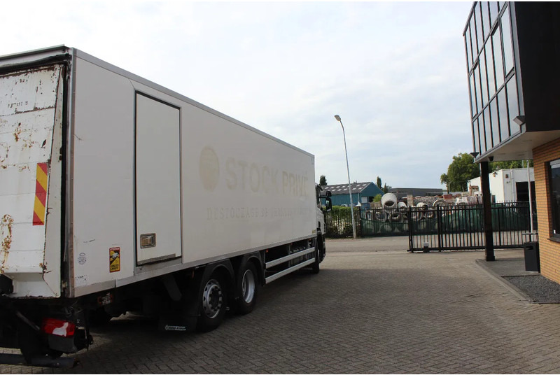 Scania P320 * EURO5 * 6X2 * CARRIER SUPRA 750 * MANUAL * - Камион ладилник: слика 4 Scania P320 * EURO5 * 6X2 * CARRIER SUPRA 750 * MANUAL * - Камион ладилник: слика 4