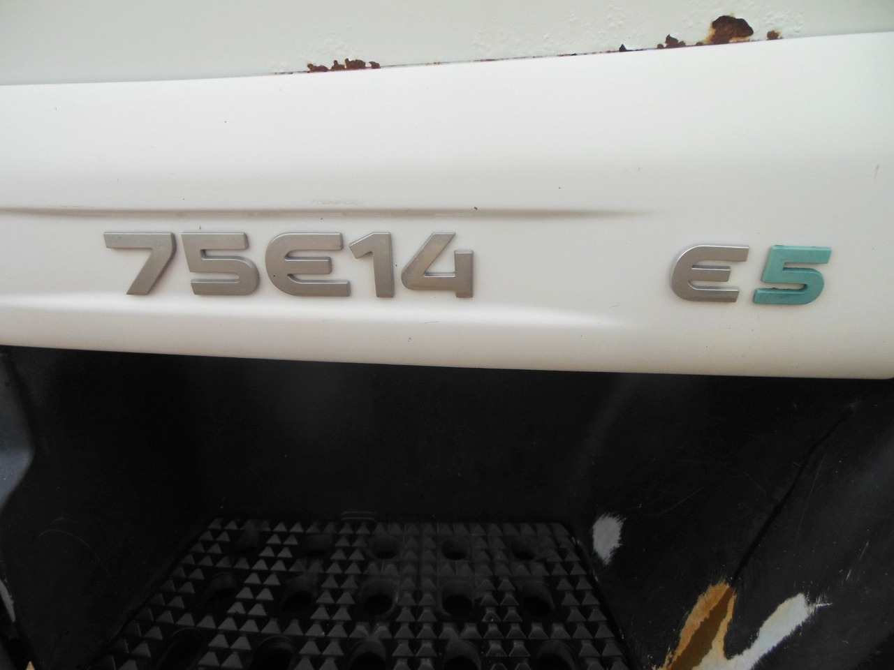 Iveco EUROCARGO 75E14 - Комбе фургон: слика 5 Iveco EUROCARGO 75E14 - Комбе фургон: слика 5