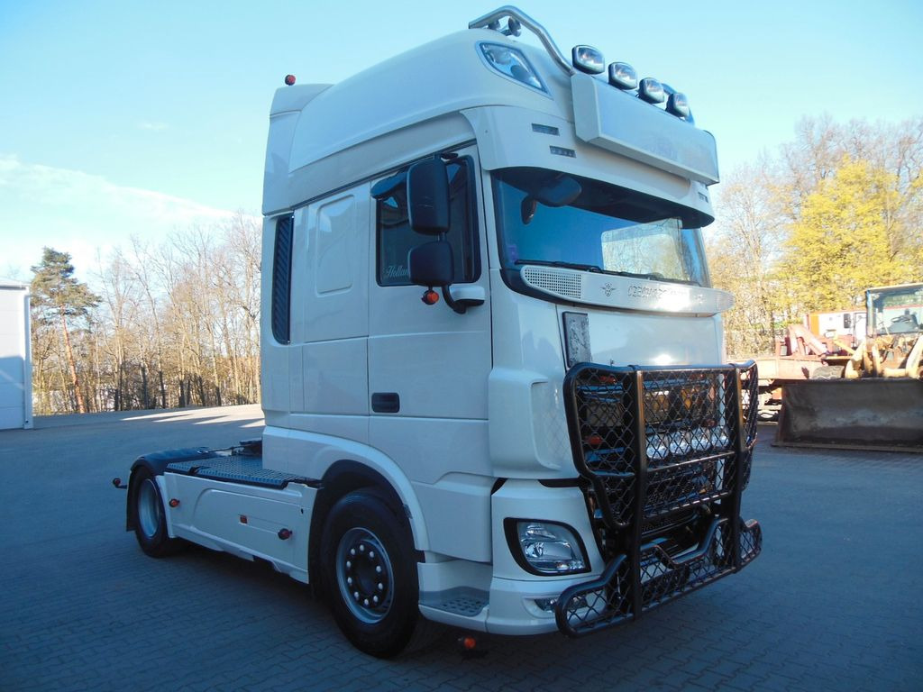 DAF XF106.480 SSC, LIMITED EDITION, STANDKLIMA, TOP! - Камион влекач: слика 2 DAF XF106.480 SSC, LIMITED EDITION, STANDKLIMA, TOP! - Камион влекач: слика 2