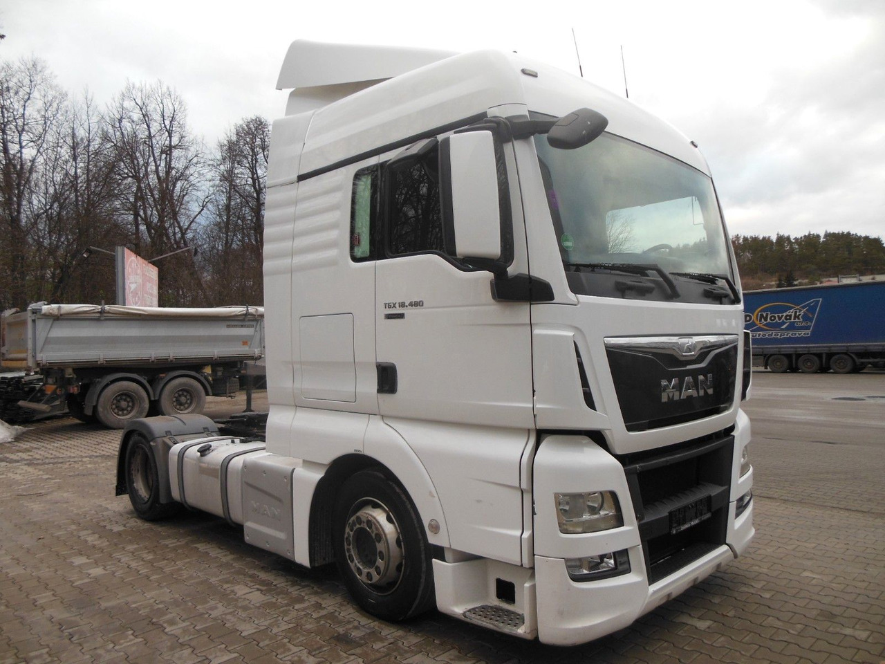 MAN TGX 18.480 LLS-U, LOWDECK + KRONE MEGA MAN TGX 18.480 LLS-U, LOWDECK - Камион влекач: слика 2 MAN TGX 18.480 LLS-U, LOWDECK + KRONE MEGA MAN TGX 18.480 LLS-U, LOWDECK - Камион влекач: слика 2