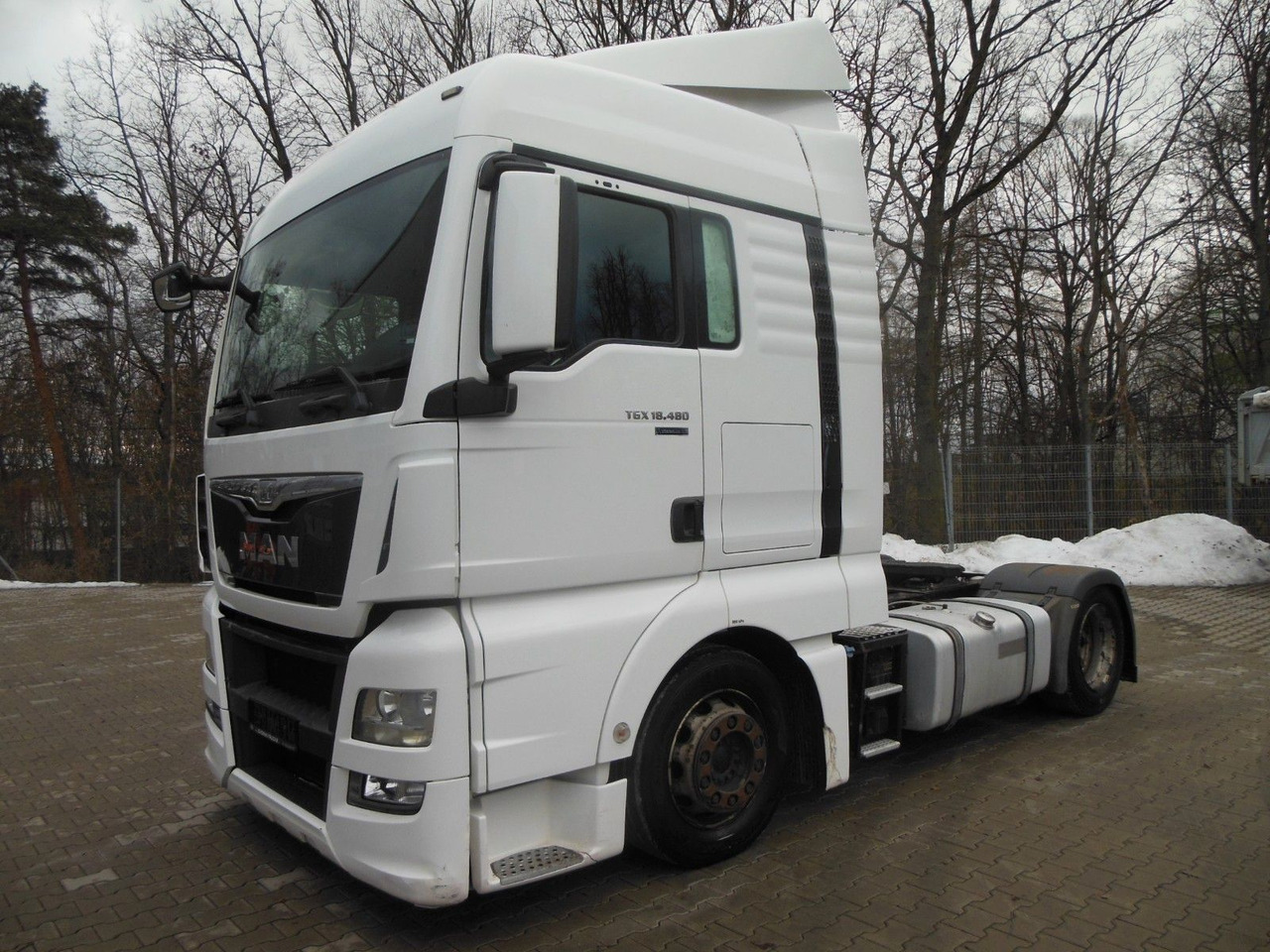 MAN TGX 18.480 LLS-U, LOWDECK + KRONE MEGA MAN TGX 18.480 LLS-U, LOWDECK - Камион влекач: слика 1 MAN TGX 18.480 LLS-U, LOWDECK + KRONE MEGA MAN TGX 18.480 LLS-U, LOWDECK - Камион влекач: слика 1