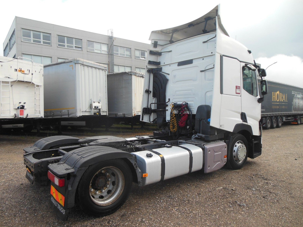 Renault T 480, LOWDECK, NEUE TACHO SMART 2 - Камион влекач: слика 3 Renault T 480, LOWDECK, NEUE TACHO SMART 2 - Камион влекач: слика 3