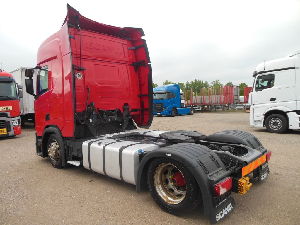Scania R450 LOWDECK, RETARDER, STANDKLIMA, VOLL LUFT Scania R450 LOWDECK, RETARDER, STANDKLIMA, VOLL LUFT - Камион влекач: слика 4 Scania R450 LOWDECK, RETARDER, STANDKLIMA, VOLL LUFT Scania R450 LOWDECK, RETARDER, STANDKLIMA, VOLL LUFT - Камион влекач: слика 4