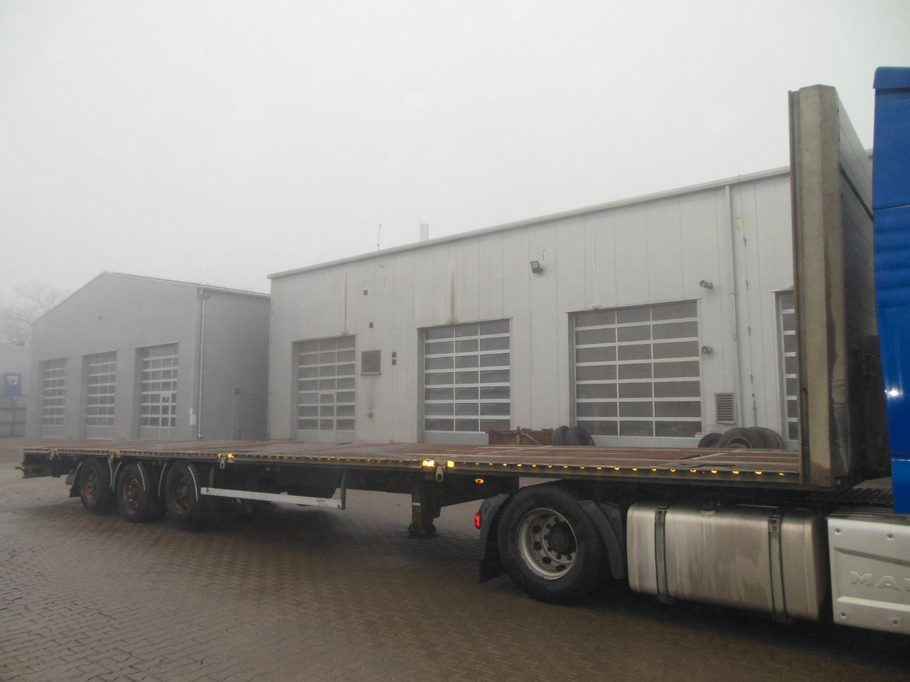 Panav NP036, LOWDECK, 2 LIFTACHSE, CONTAINER TWISTLOCK - Полуприколка платформа: слика 2 Panav NP036, LOWDECK, 2 LIFTACHSE, CONTAINER TWISTLOCK - Полуприколка платформа: слика 2