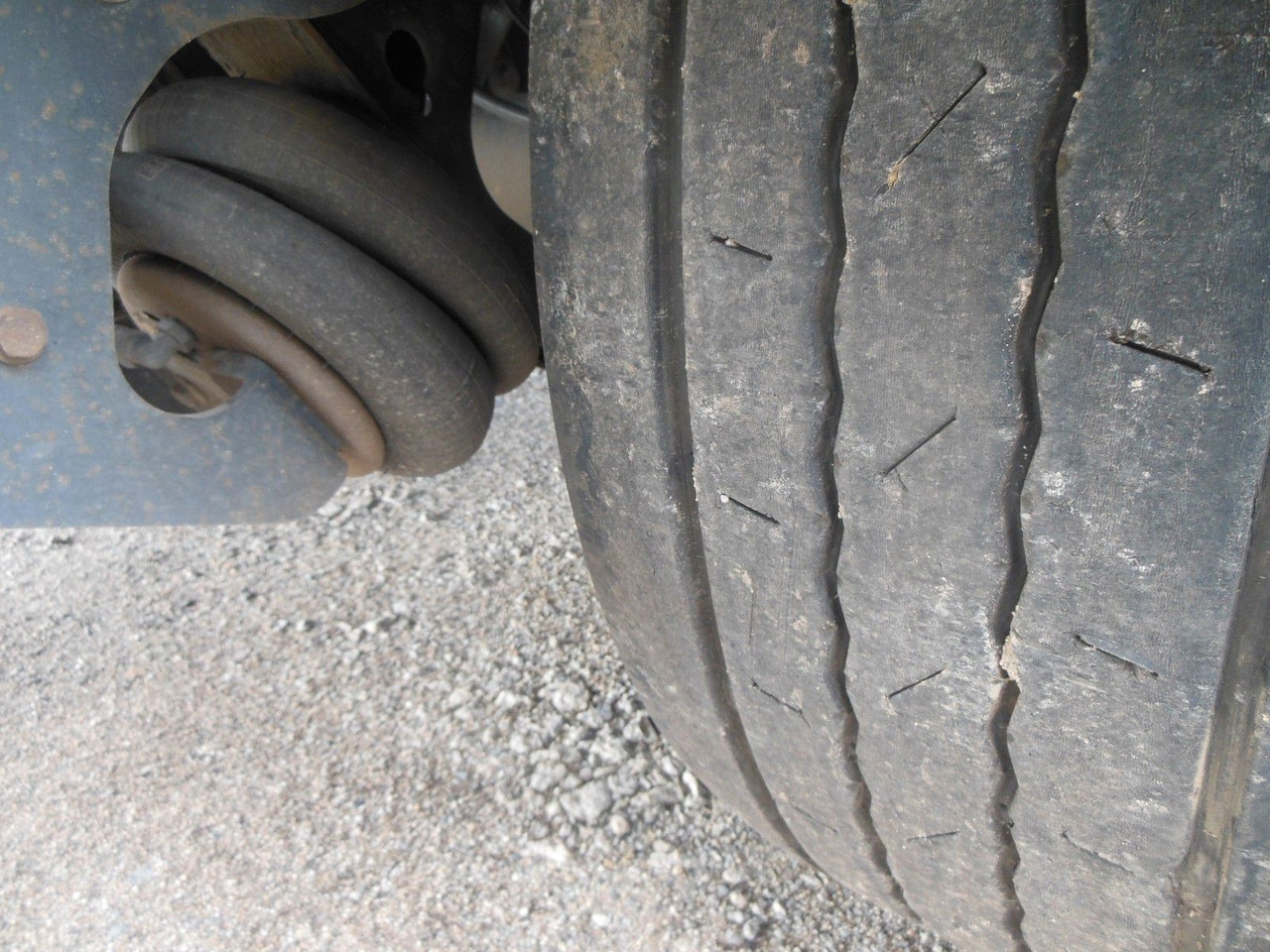 Полуприколка со церада Schwarzmüller SPA 3/E, 2 x LIFTACHSE, ULTRALIGHT: слика 6