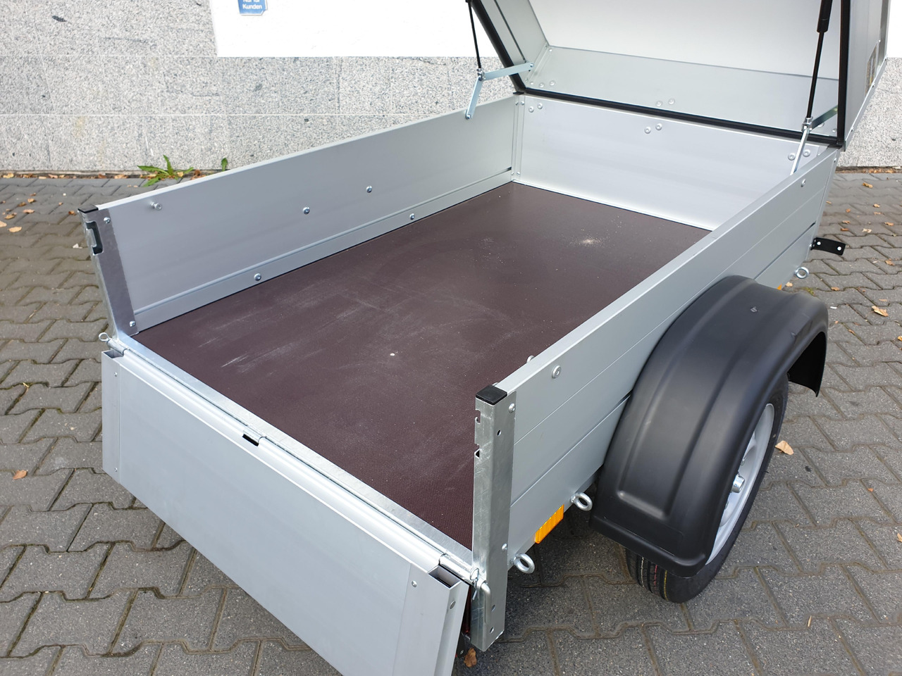 ALUBOXX Deckelanhänger GT 500 HT 151x101x48cm (XXS) 500kg Winter Aktion direkt - Автомобил приколка: слика 4 ALUBOXX Deckelanhänger GT 500 HT 151x101x48cm (XXS) 500kg Winter Aktion direkt - Автомобил приколка: слика 4