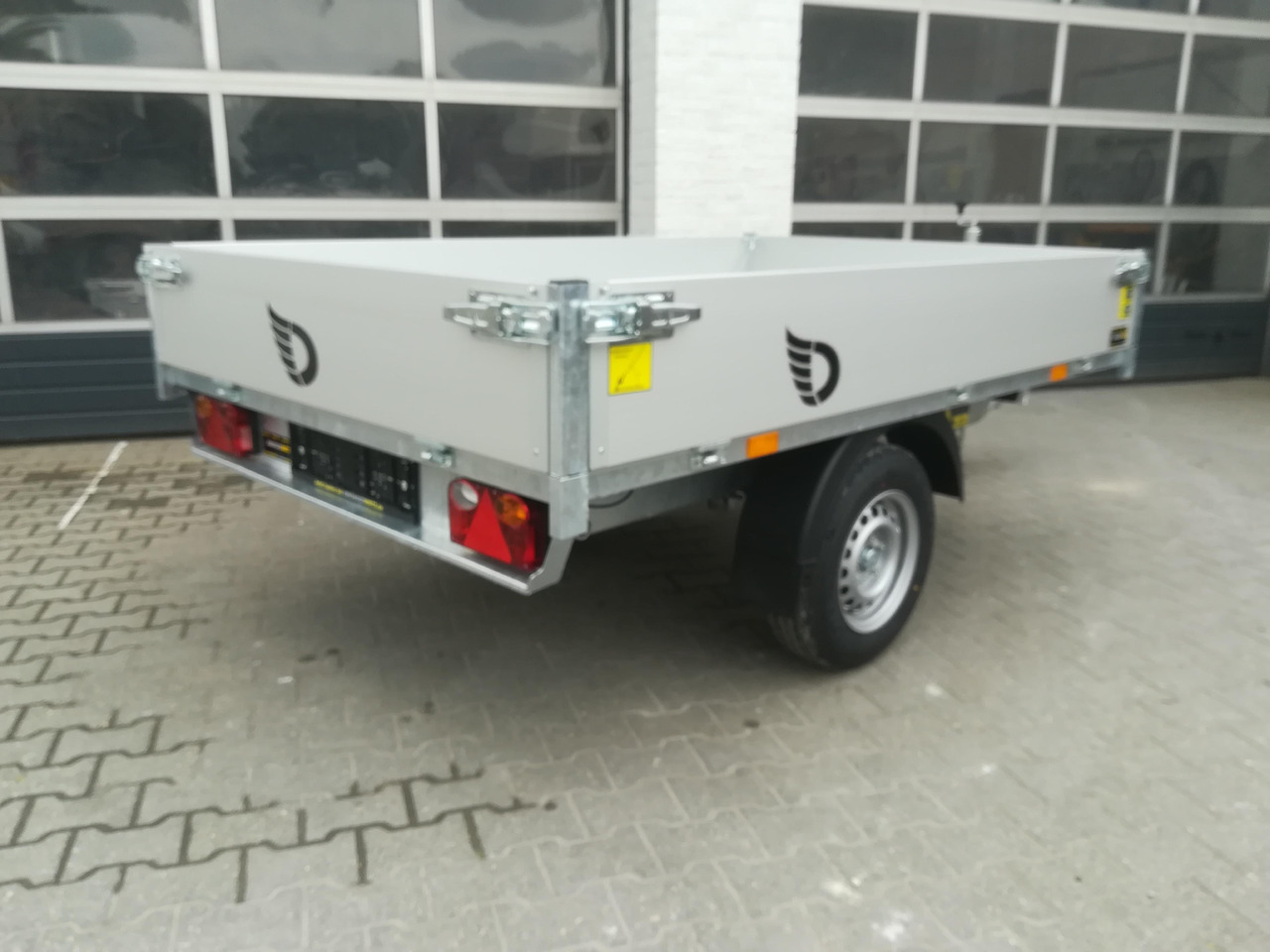 Cheval Liberte Debon Kipper PW 0 Lux Elektro 250x155x30cm 1500kg Januar Online Aktion - Кипер приколка: слика 2 Cheval Liberte Debon Kipper PW 0 Lux Elektro 250x155x30cm 1500kg Januar Online Aktion - Кипер приколка: слика 2