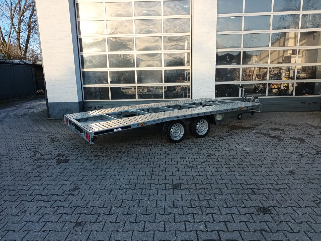 Martz GT UNIDECK PLUS 450/2 S 2,7T Lohr Stahl Fahrschienen Winde 13" 2700kg - Автотранспортна приколка: слика 5 Martz GT UNIDECK PLUS 450/2 S 2,7T Lohr Stahl Fahrschienen Winde 13" 2700kg - Автотранспортна приколка: слика 5