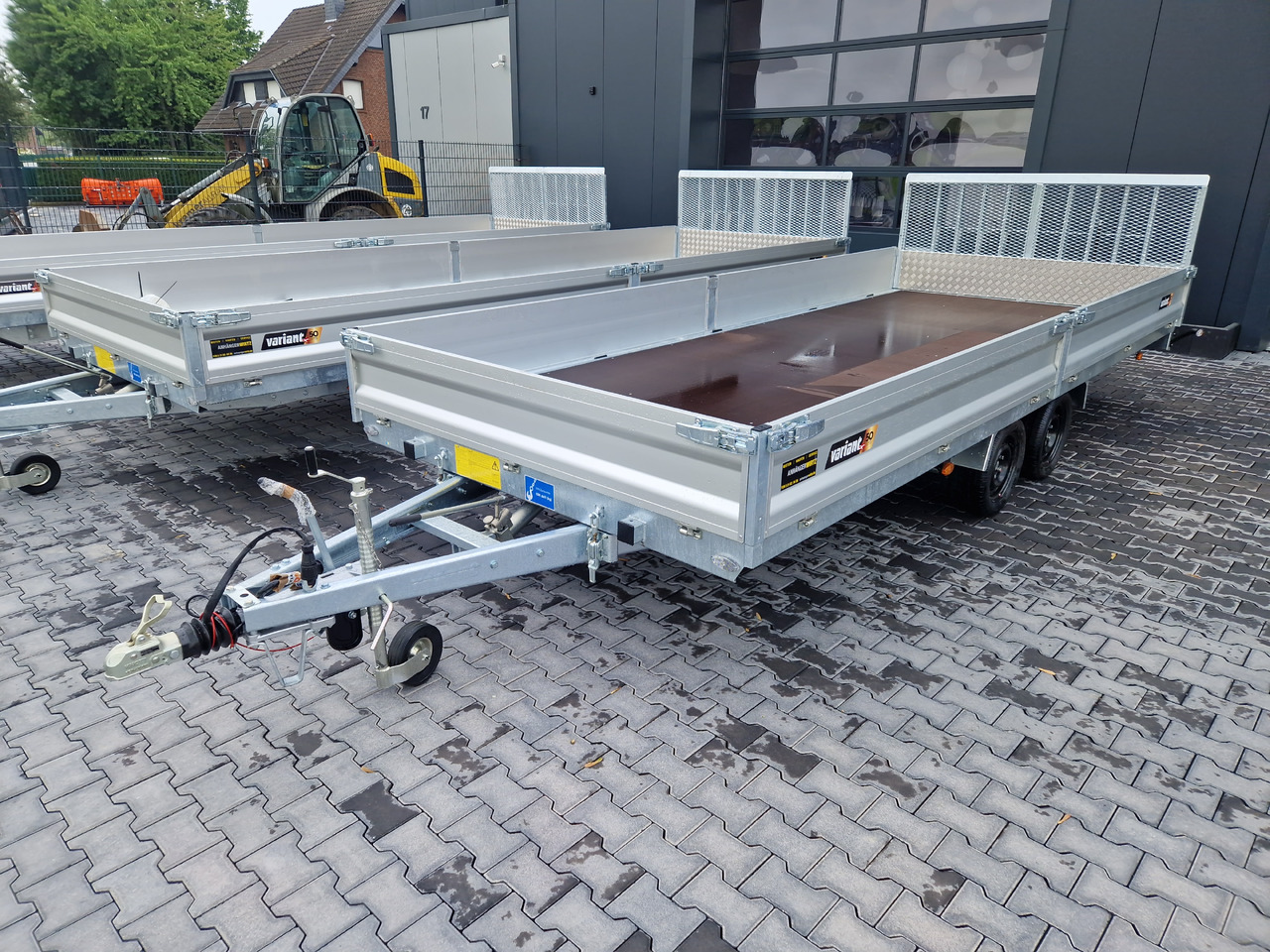 Variant Maschinentransporter 3552 UX Maxi Load 520x210x30cm Tandem Parabelfederung LED 3500kg - Приколка за градежни машини: слика 1 Variant Maschinentransporter 3552 UX Maxi Load 520x210x30cm Tandem Parabelfederung LED 3500kg - Приколка за градежни машини: слика 1