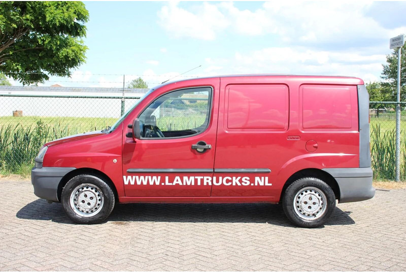 Fiat Doblò Cargo 1.9 JTD SCHUIFDEUR - Товарно комбе: слика 2 Fiat Doblò Cargo 1.9 JTD SCHUIFDEUR - Товарно комбе: слика 2