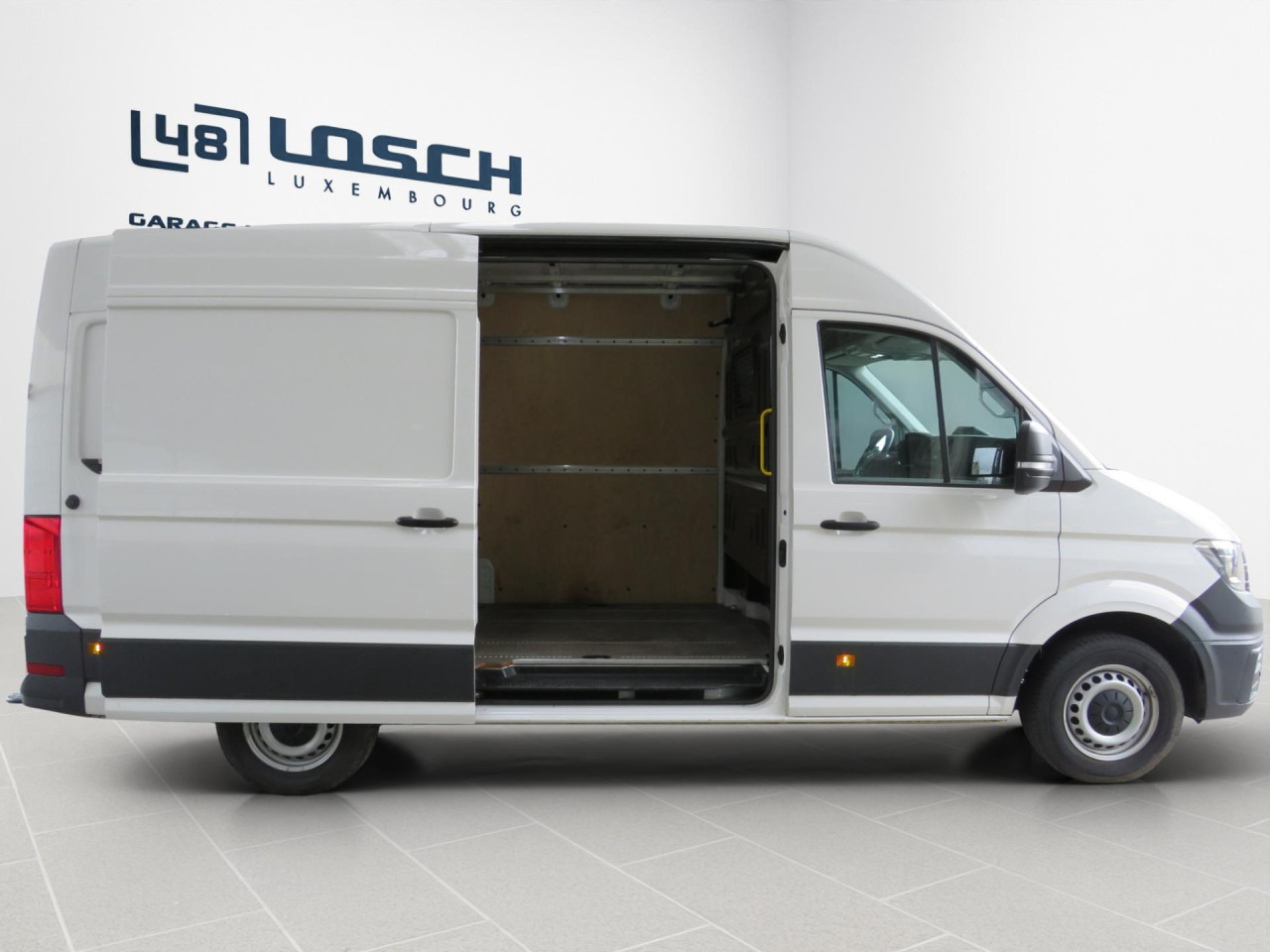 VOLKSWAGEN Crafter 35 L3H3 Kasten Euro6 Klima ZV - Товарно комбе: слика 4 VOLKSWAGEN Crafter 35 L3H3 Kasten Euro6 Klima ZV - Товарно комбе: слика 4