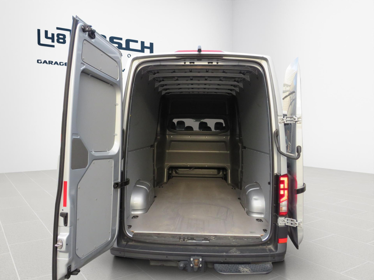 VOLKSWAGEN Crafter 35 L4H3 Doka Kasten Klima AHK Navi ZV - Товарно комбе, Комби со двојна кабина: слика 5 VOLKSWAGEN Crafter 35 L4H3 Doka Kasten Klima AHK Navi ZV - Товарно комбе, Комби со двојна кабина: слика 5