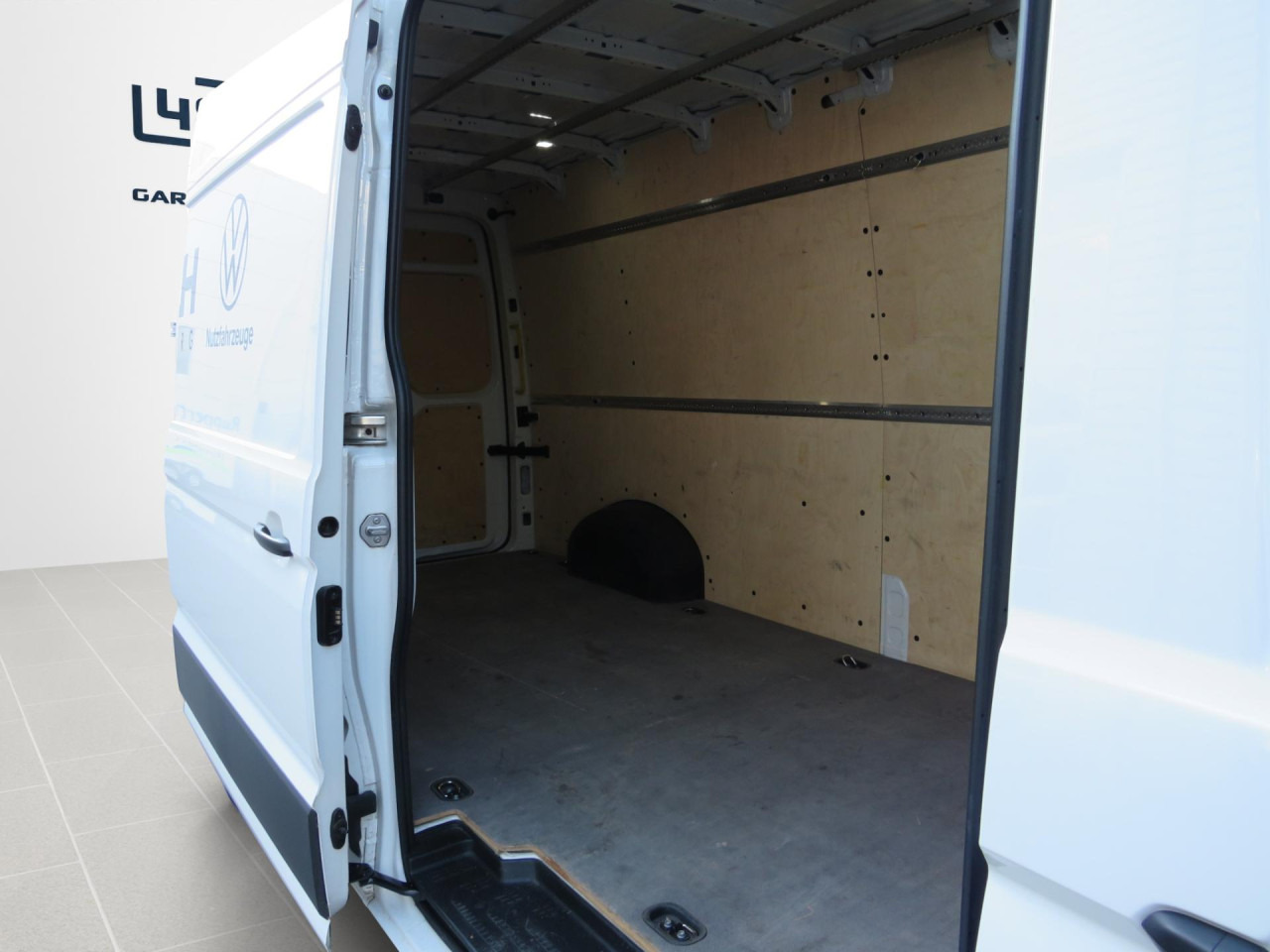 VOLKSWAGEN Crafter 35 L4H3 Kasten Klima AHK ZV - Товарно комбе: слика 5 VOLKSWAGEN Crafter 35 L4H3 Kasten Klima AHK ZV - Товарно комбе: слика 5