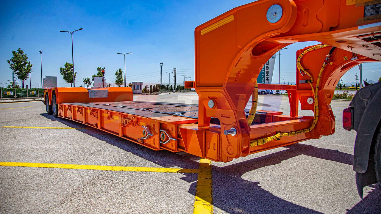 STU 2 Axle Extendable Low Loader - Полуприколка за низок утовар: слика 3 STU 2 Axle Extendable Low Loader - Полуприколка за низок утовар: слика 3