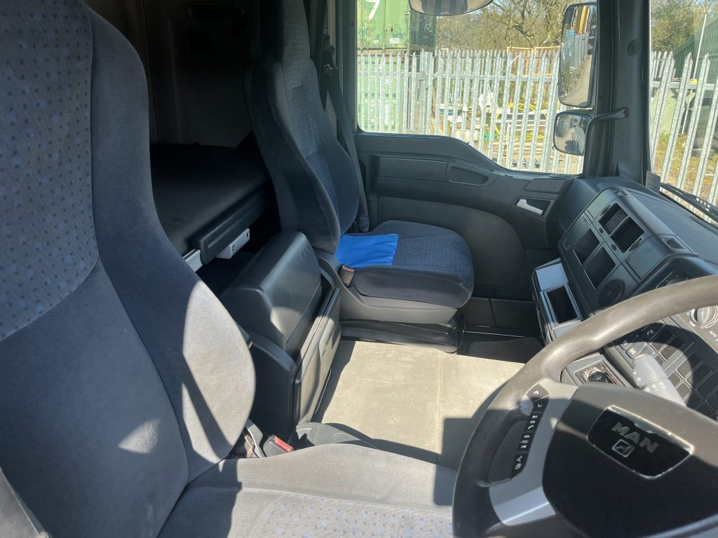MAN TGA 26-430 6x2 Tractor Unit - Камион влекач: слика 5 MAN TGA 26-430 6x2 Tractor Unit - Камион влекач: слика 5