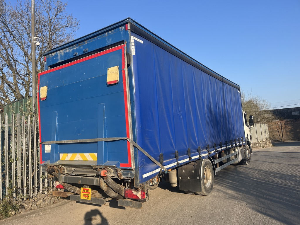 Scania P230 4x2 Curtain side - Камион со церада: слика 3 Scania P230 4x2 Curtain side - Камион со церада: слика 3