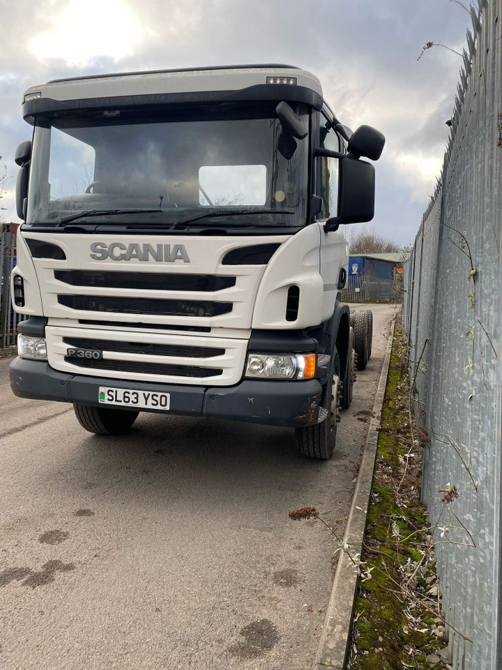 Scania P360 8x4 Chassis Cab - Камион со кабинска шасија: слика 2 Scania P360 8x4 Chassis Cab - Камион со кабинска шасија: слика 2