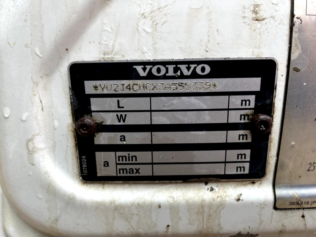 Камион со кабинска шасија VOLVO FM9 260 6X2: слика 14 Камион со кабинска шасија VOLVO FM9 260 6X2: слика 14