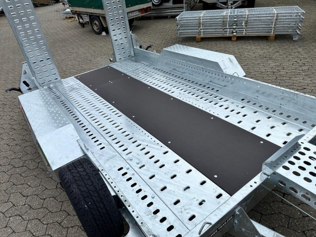 Brian James Cargo Digger Plant 2 Baumaschinenanhänger 543-3217-35-2-12 , 3200 x 1700 mm, 3,5 to. - Приколка за градежни машини: слика 4 Brian James Cargo Digger Plant 2 Baumaschinenanhänger 543-3217-35-2-12 , 3200 x 1700 mm, 3,5 to. - Приколка за градежни машини: слика 4