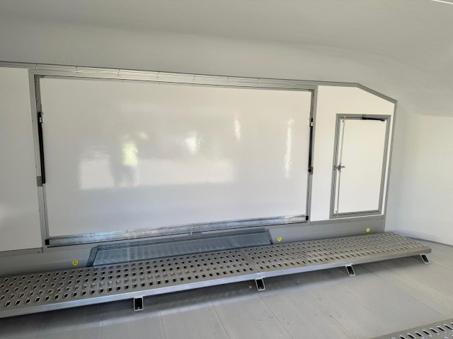 Cheval Liberte Debon Roadster 1000 Sandwich 3500 kg, 100 km/h, 495x200x202cm - Приколка сандучар: слика 4 Cheval Liberte Debon Roadster 1000 Sandwich 3500 kg, 100 km/h, 495x200x202cm - Приколка сандучар: слика 4