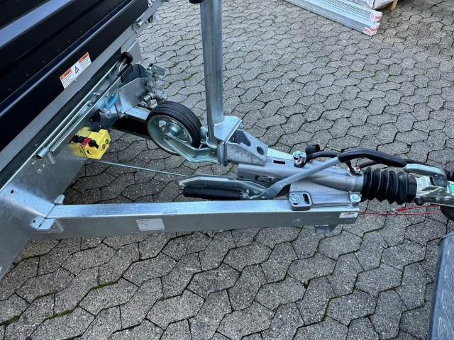Humbaur 3-Seitenkipper HTK 3500.31 Alu Parabel , 3140 x 1750 x 350 mm, 3,5 to. - Кипер приколка: слика 3 Humbaur 3-Seitenkipper HTK 3500.31 Alu Parabel , 3140 x 1750 x 350 mm, 3,5 to. - Кипер приколка: слика 3