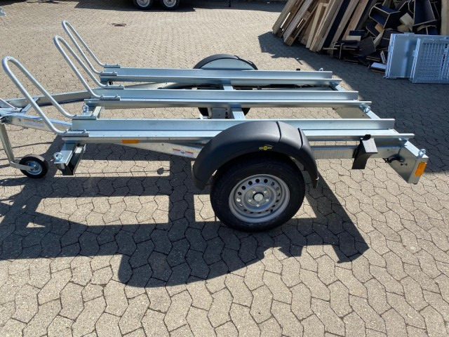 Humbaur Motorradanhänger HM 102113, 100 km/h, HM 10 21 13, 1,0 t. 2095 x 1365 x 70 mm - Приколка за мотоцикл: слика 4 Humbaur Motorradanhänger HM 102113, 100 km/h, HM 10 21 13, 1,0 t. 2095 x 1365 x 70 mm - Приколка за мотоцикл: слика 4