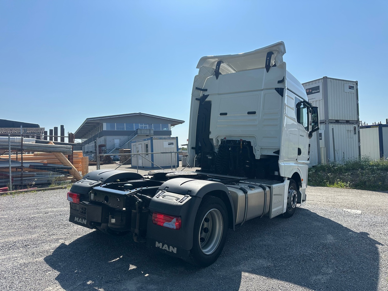 MAN TGX 18.470 4x2 Lowliner 2Tank LED - Камион влекач: слика 4 MAN TGX 18.470 4x2 Lowliner 2Tank LED - Камион влекач: слика 4