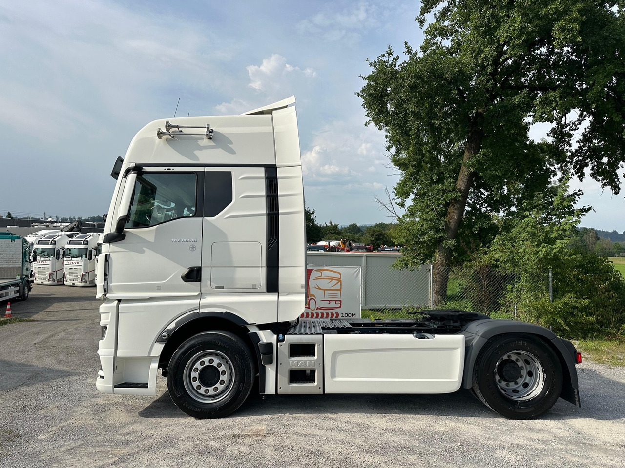 MAN TGX 18.510 4x2 Hydraulik LED 2Tank - Камион влекач: слика 2 MAN TGX 18.510 4x2 Hydraulik LED 2Tank - Камион влекач: слика 2