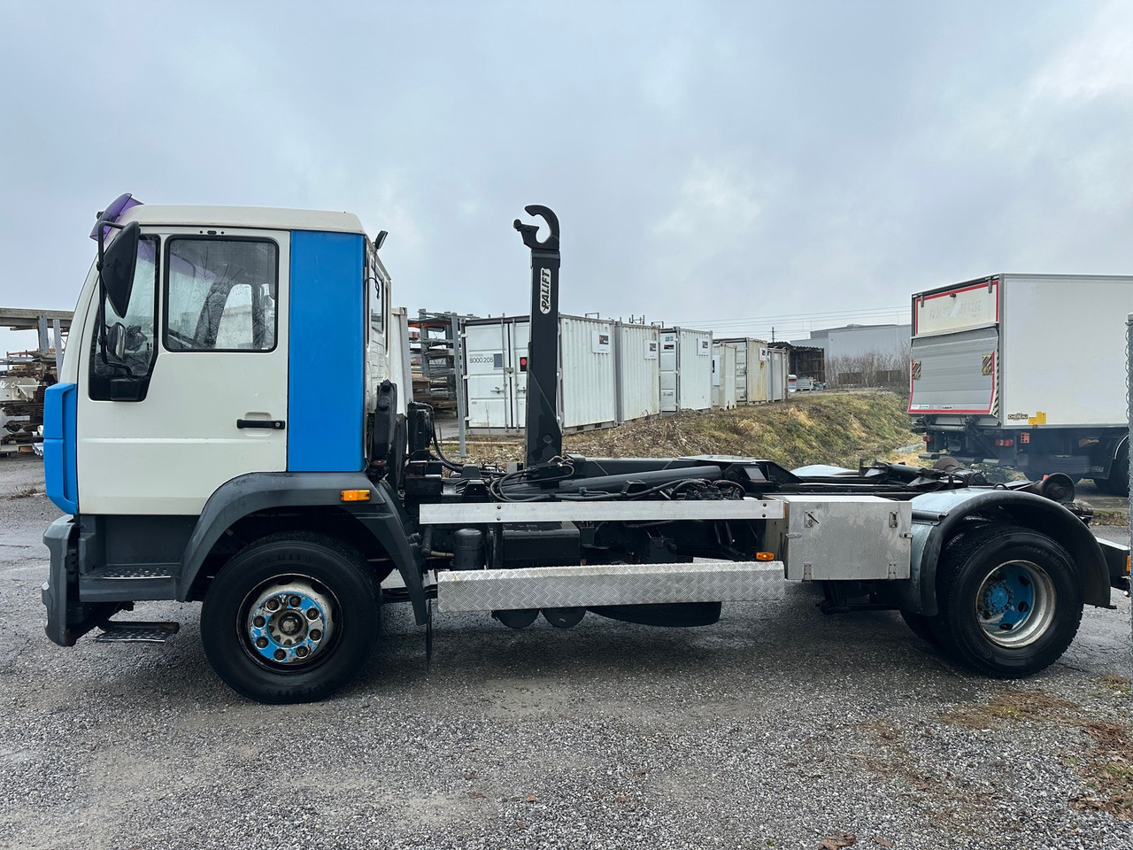 MAN 14.255 LLC - Камион со кука за подигање: слика 5 MAN 14.255 LLC - Камион со кука за подигање: слика 5