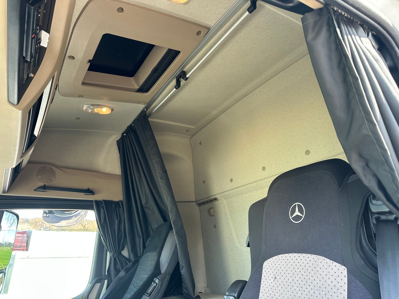 MERCEDES-BENZ actros 18.42 4x2 Shassie Cabine - Камион со кабинска шасија: слика 5 MERCEDES-BENZ actros 18.42 4x2 Shassie Cabine - Камион со кабинска шасија: слика 5