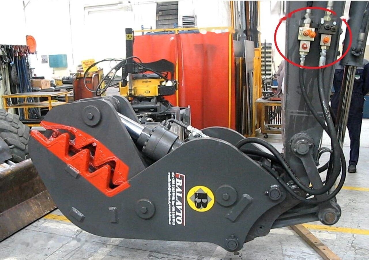 Balavto B-Quick hydraulic hoses for mini - Брза спојка за Мини багер: слика 4 Balavto B-Quick hydraulic hoses for mini - Брза спојка за Мини багер: слика 4