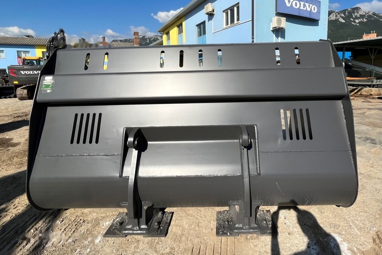 Balavto Loader bucket 3000 mm - Корпа за натоварувач: слика 5 Balavto Loader bucket 3000 mm - Корпа за натоварувач: слика 5
