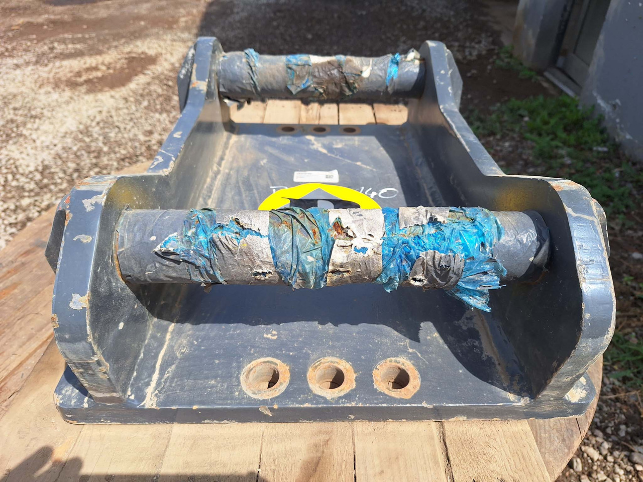 Breaker BAT140 attachment plate S60 - Брза спојка за Градежна машина: слика 4 Breaker BAT140 attachment plate S60 - Брза спојка за Градежна машина: слика 4