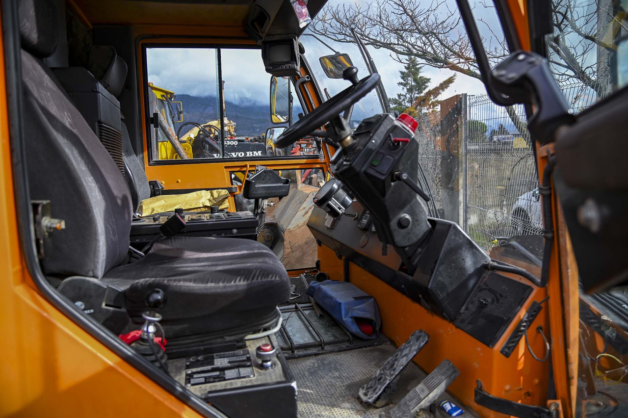 Bucher Schorling CC 5000 City Cat - Возило за метење: слика 2 Bucher Schorling CC 5000 City Cat - Возило за метење: слика 2